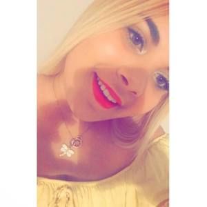 Meet your Posher, Daniela